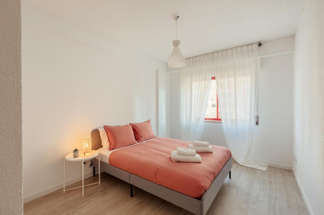 ליסבון Elegant 3 Bedroom Apt - City Centre - Garage - Metro מראה חיצוני תמונה