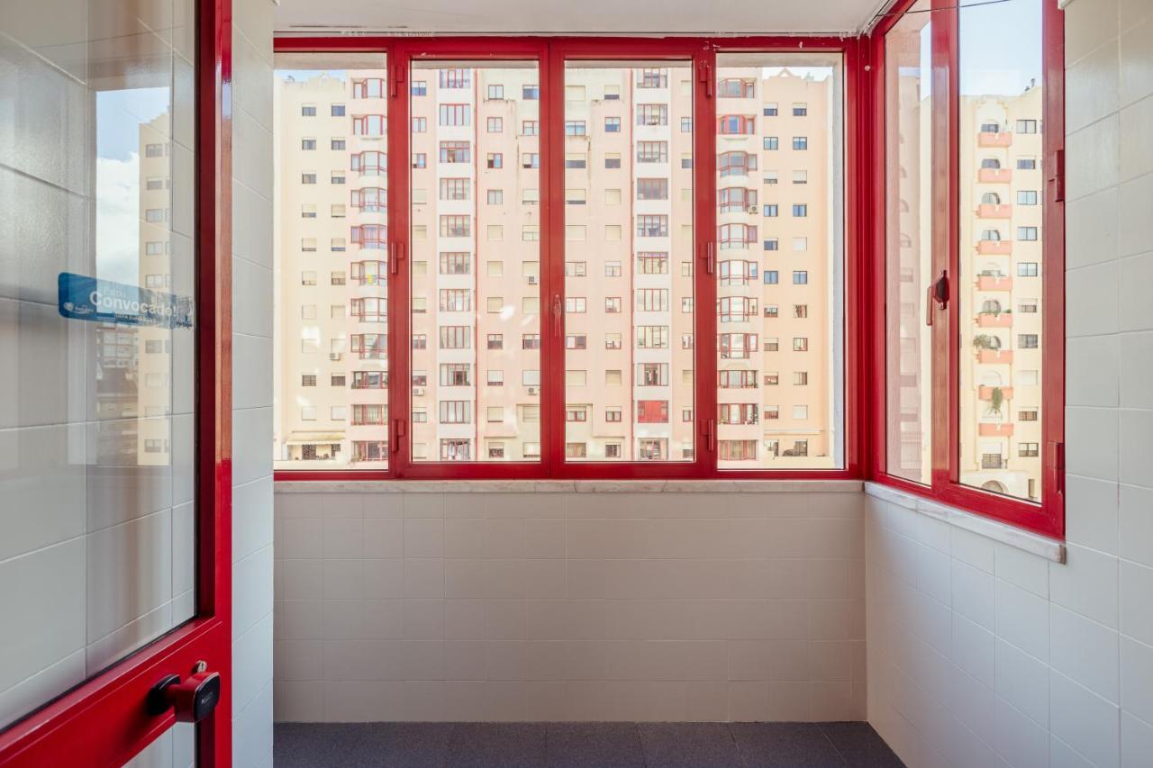ליסבון Elegant 3 Bedroom Apt - City Centre - Garage - Metro מראה חיצוני תמונה
